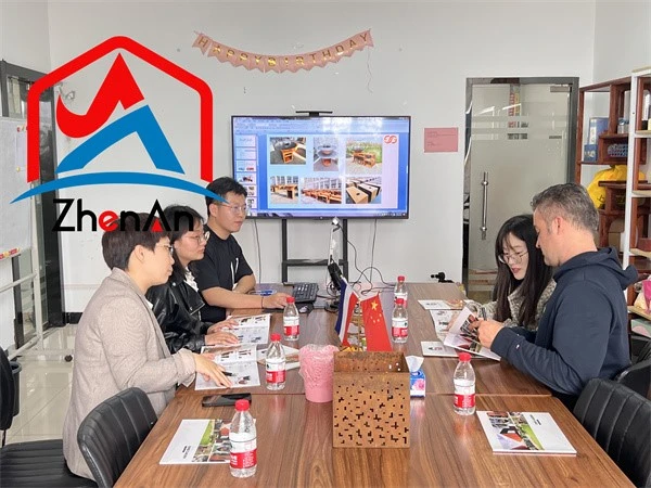 Customer Visit07